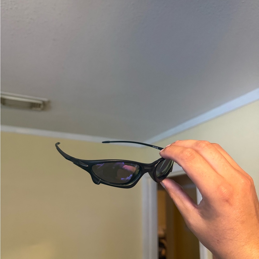 Black Sports Sunglasses - Polarized Performance Oakley Oakleys